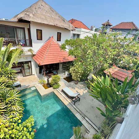 Villa Carissa Seminyak Centre, Bali By Le Ciel Hospitality Εξωτερικό φωτογραφία