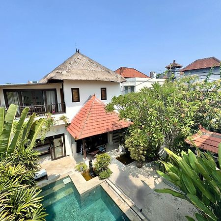 Villa Carissa Seminyak Centre, Bali By Le Ciel Hospitality Εξωτερικό φωτογραφία