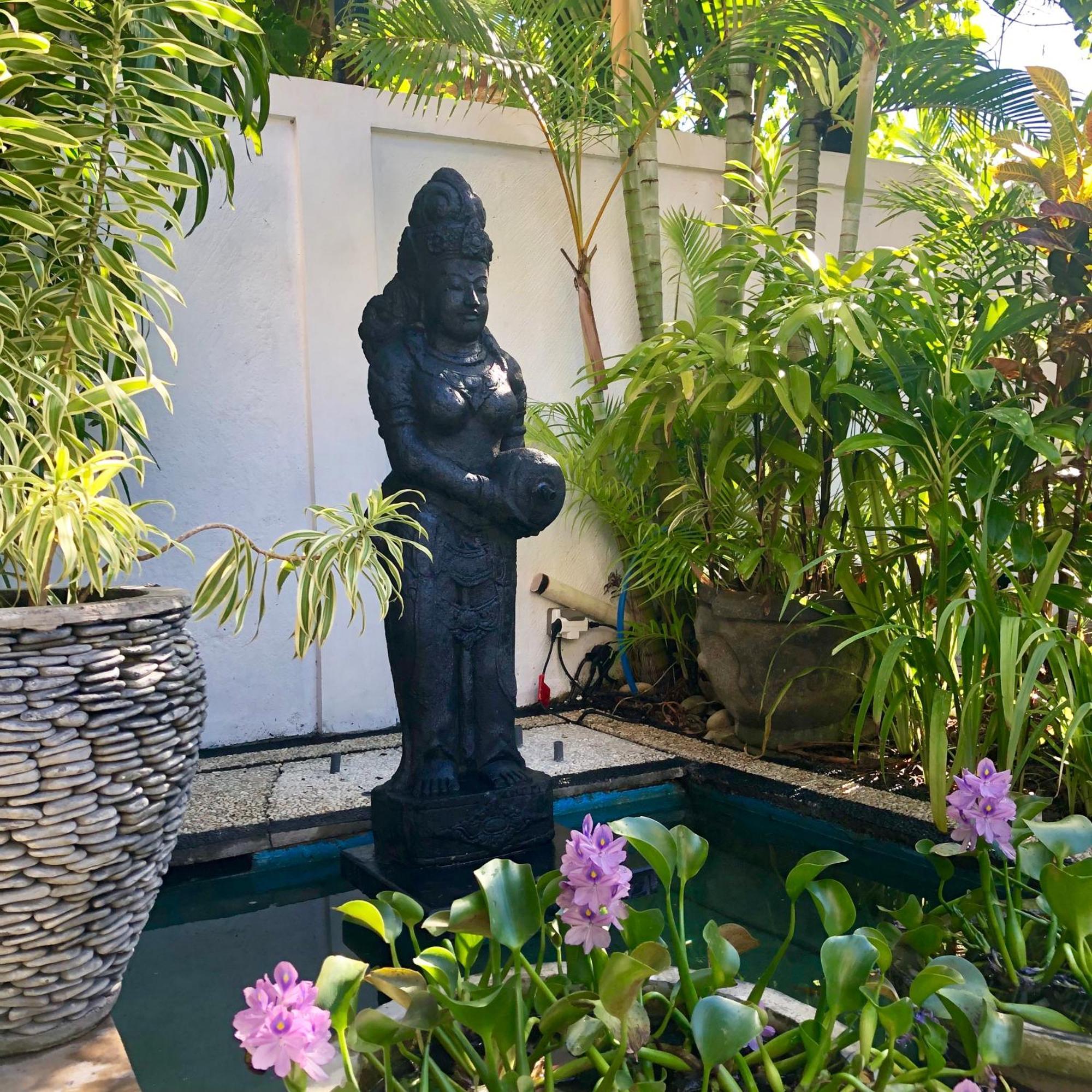 Villa Carissa Seminyak Centre, Bali By Le Ciel Hospitality Εξωτερικό φωτογραφία